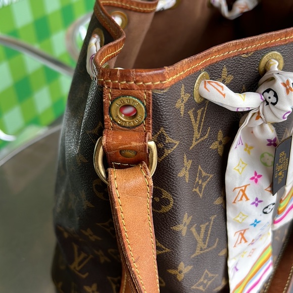 Louis Vuitton vintage bucket bag - Picture 2 of 10